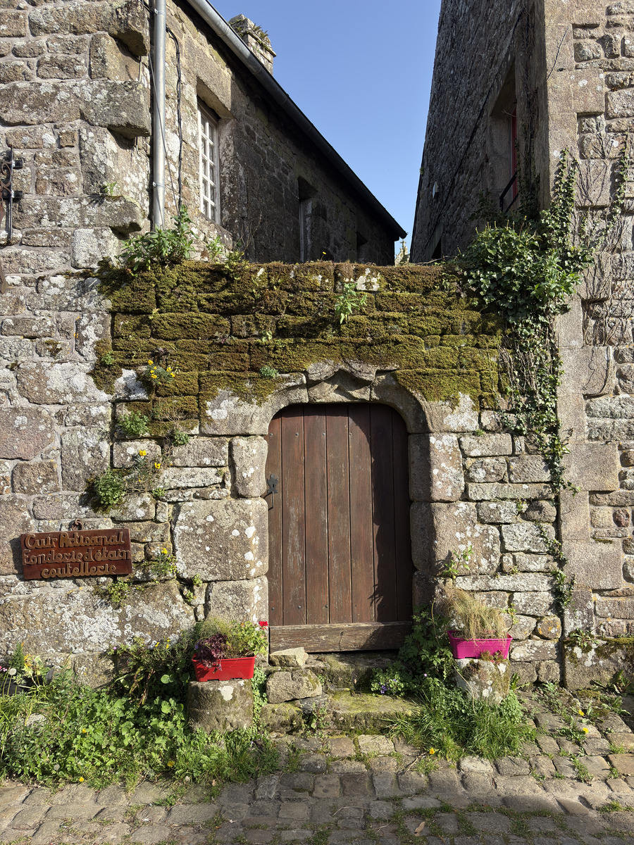 Photo France Locronan 2026-04 119