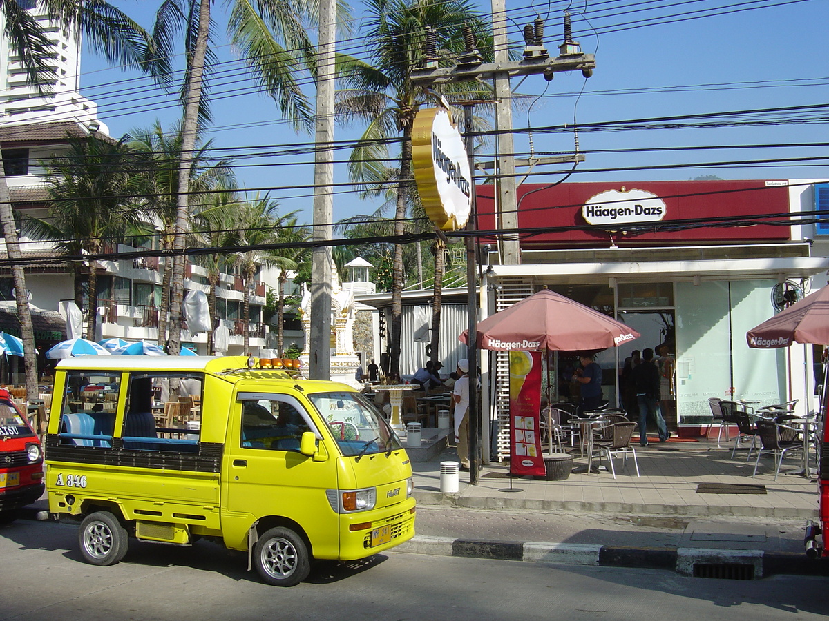 Photo Thaïlande Phuket Patong Beach Road 2005-12 31
