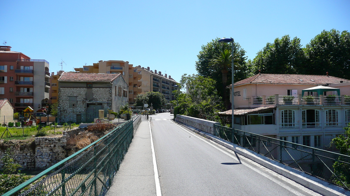 Photo France Vence Vence Ouest 2007-07 26