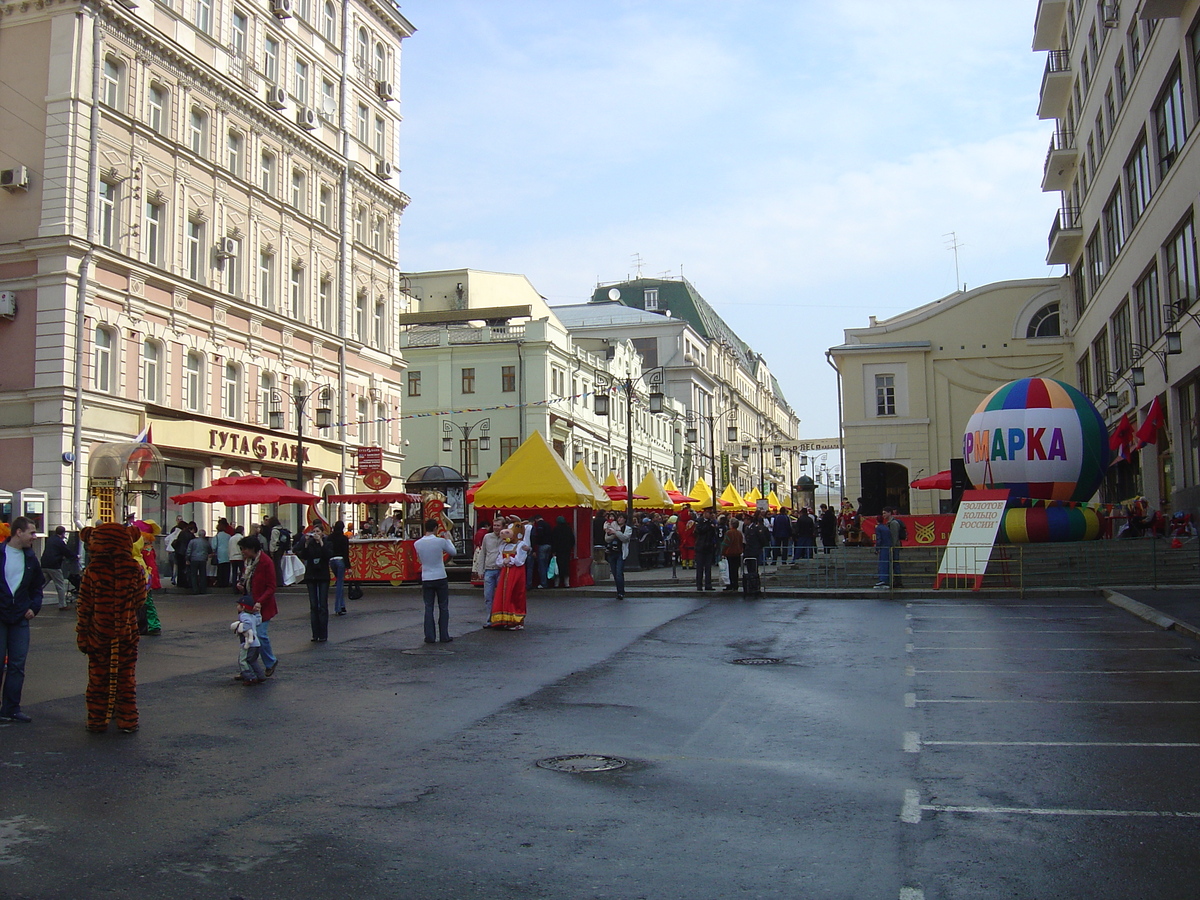 Photo Russie Moscou Rue Tverskaya 2005-04 72
