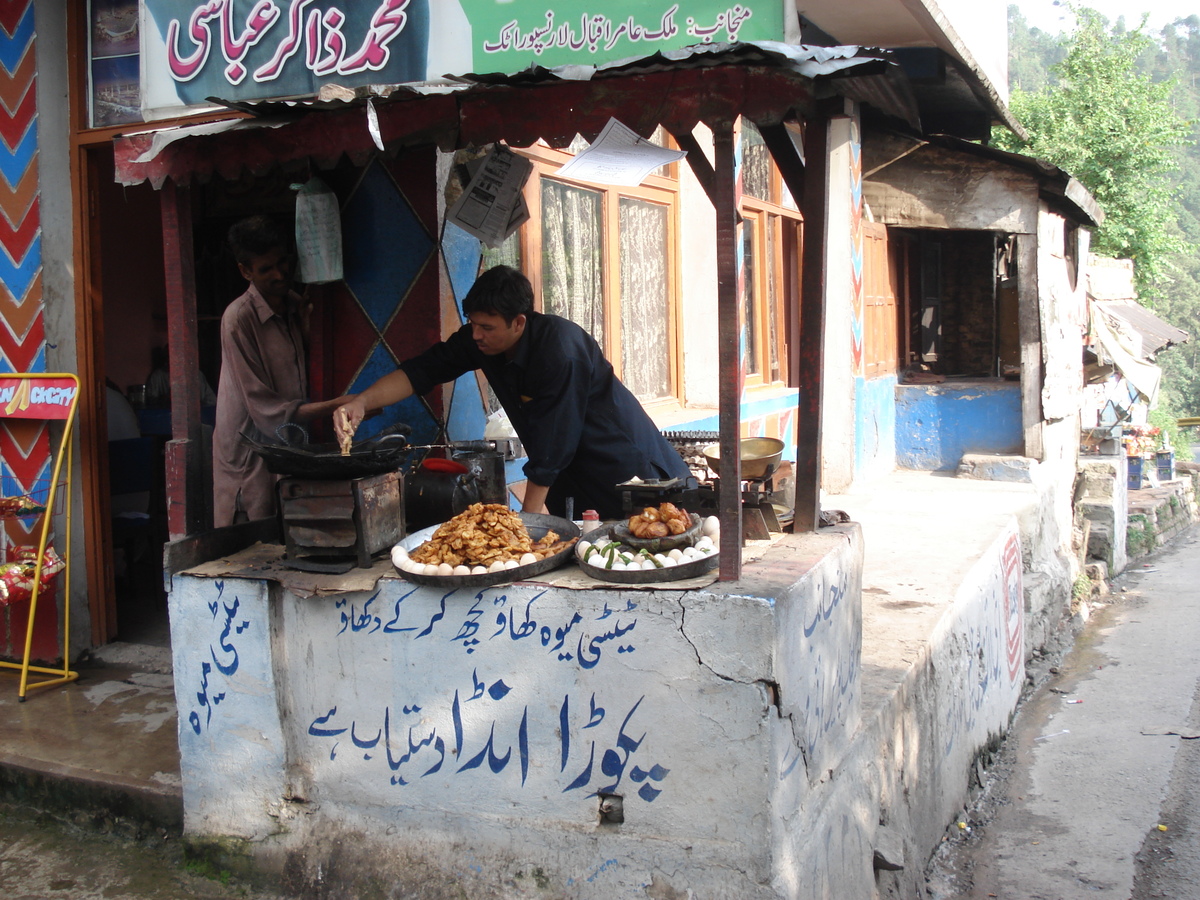 Photo Pakistan Route de Islamabad à Murree 2006-08 101