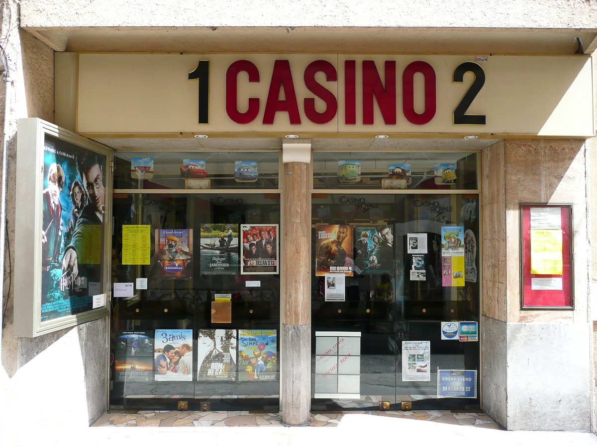 Photo France Vence Avenue H. Isnard 2007-07 10