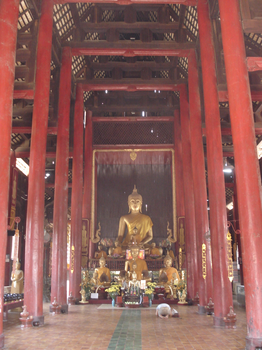 Photo Thaïlande Chiang Mai Centre(intra Canal) Temple Chediluang Varaviharn 2006-04 24