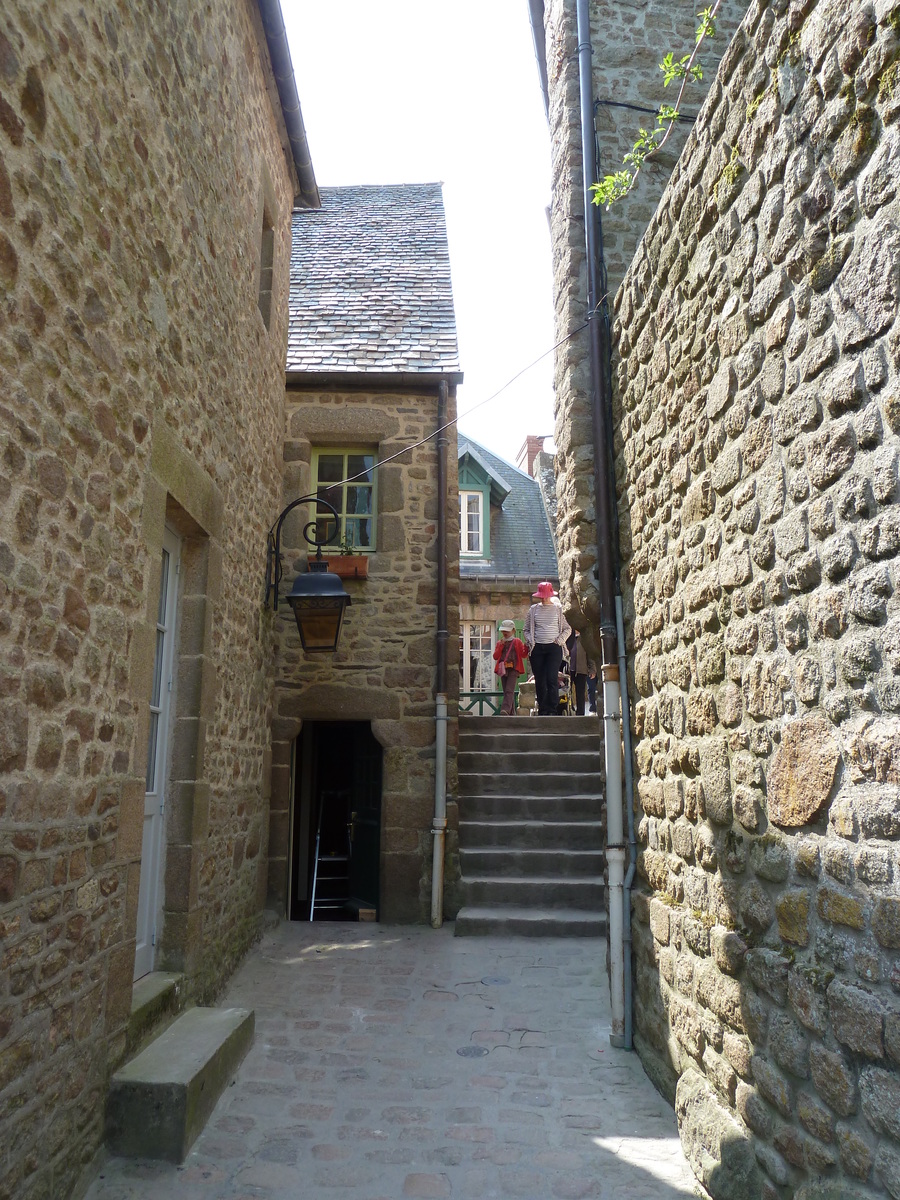 Photo France Mont Saint Michel Village du Mont Saint Michel 2010-04 13
