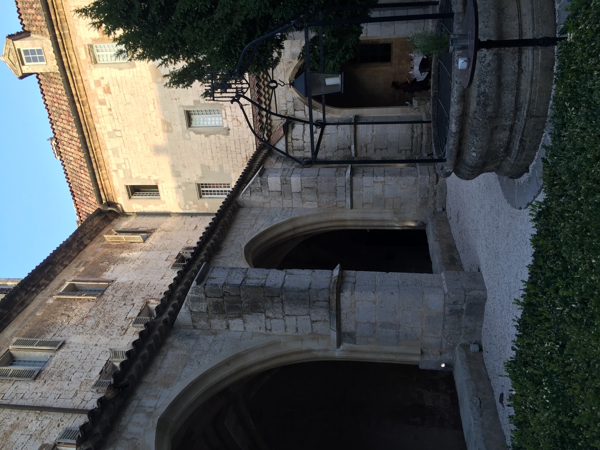 Photo France Saint Maximin la Sainte Baume Hôtel Le Couvent Royal Saint Maximin 2017-08 62