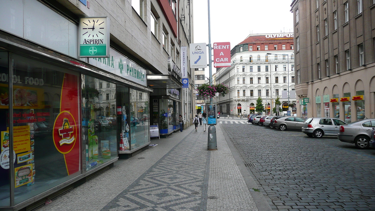 Photo République Tchèque Prague rue Opletalova 2007-07 20