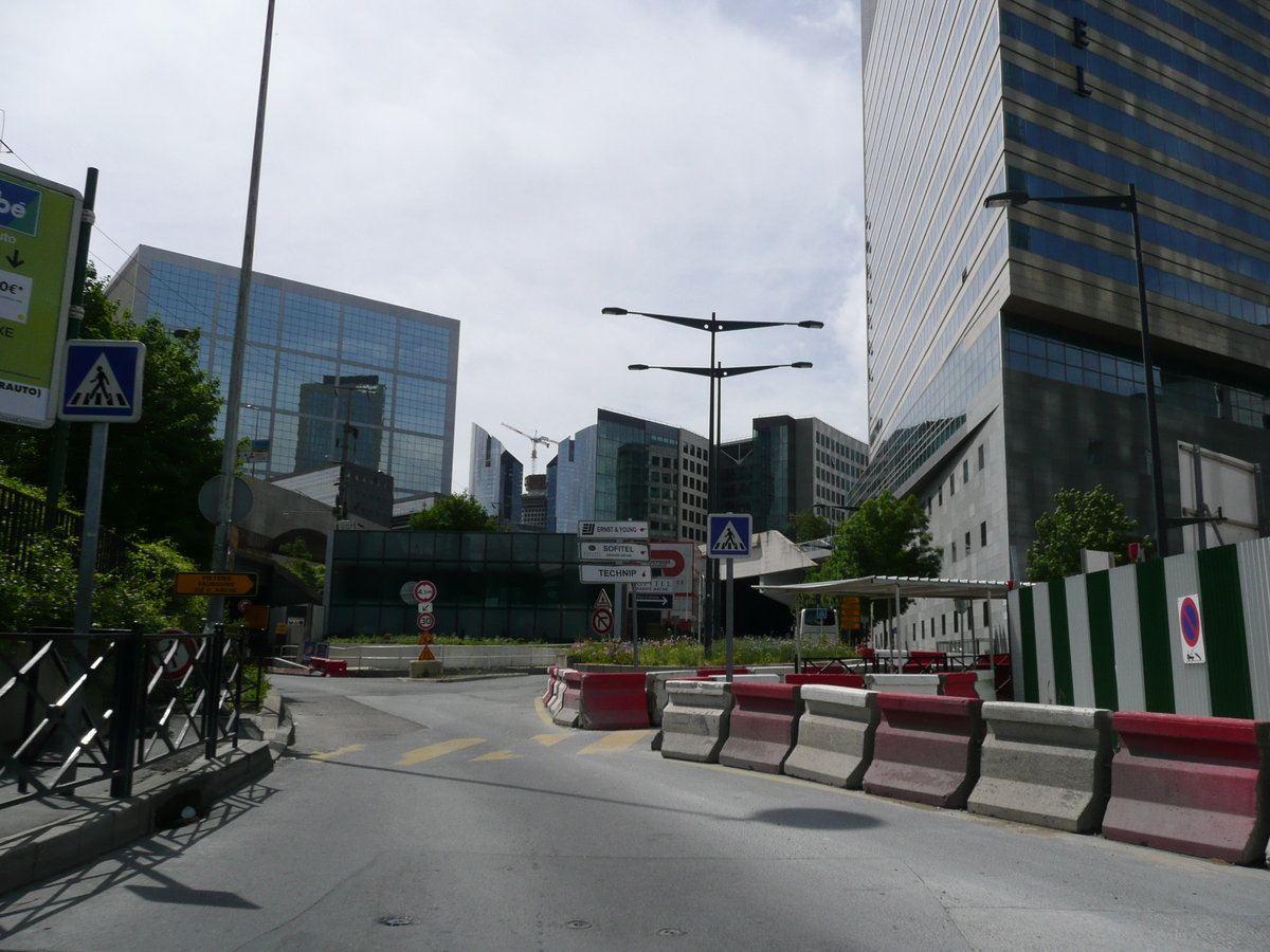 Photo France Paris La Defense 2007-05 56