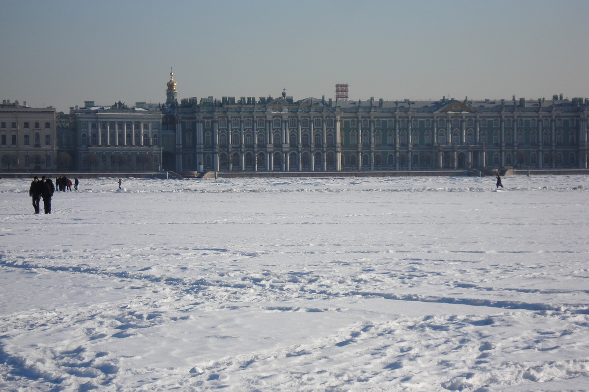 Photo Russie Saint-Pétersbourg La Neva 2006-03 63