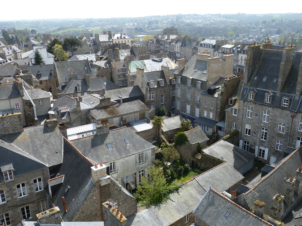 Photo France Dinan La tour de l'horloge de Dinan 2010-04 26