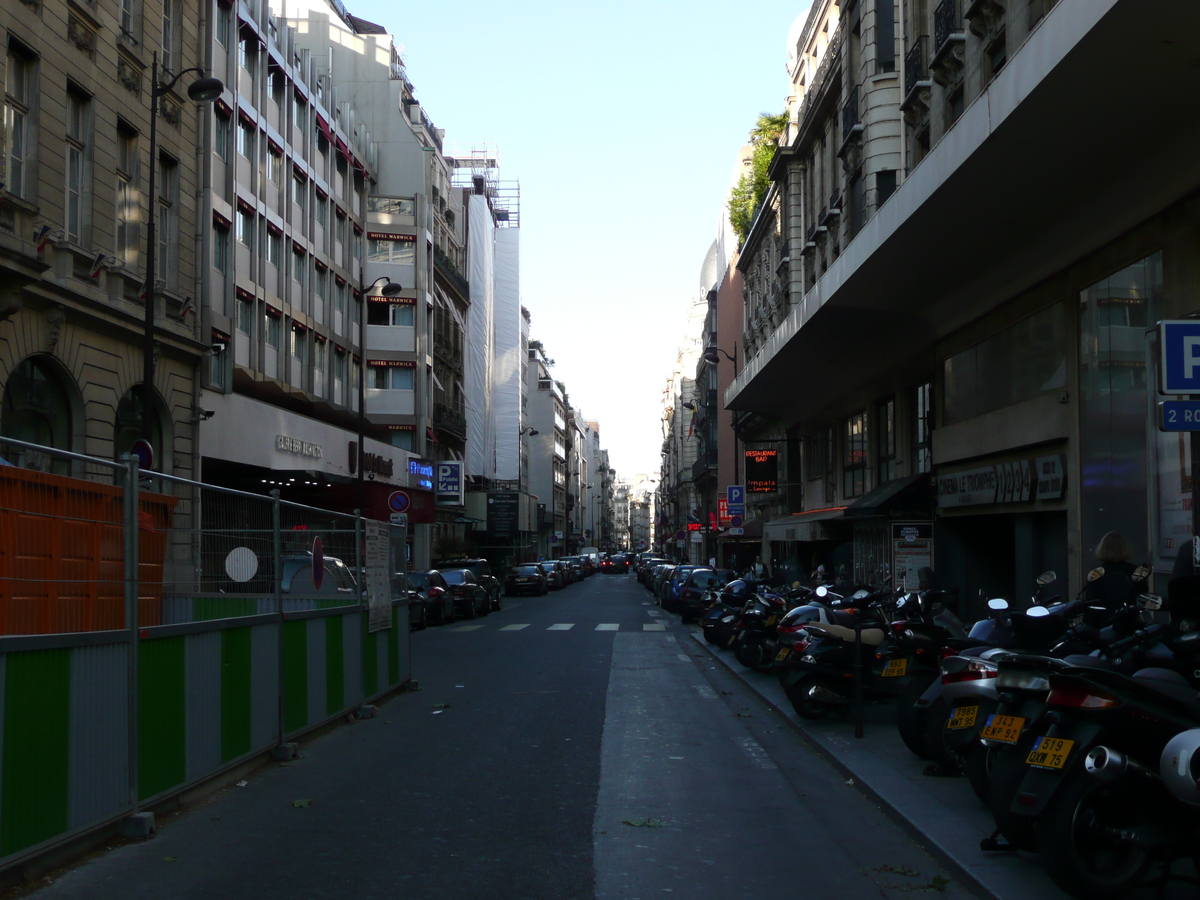 Photo France Paris Avenue des Champs Elysees 2007-04 16