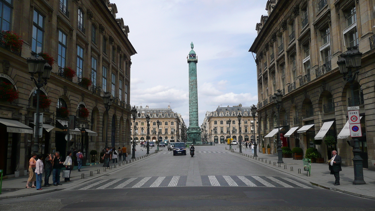 Photo France Paris Place Vendome 2007-07 10