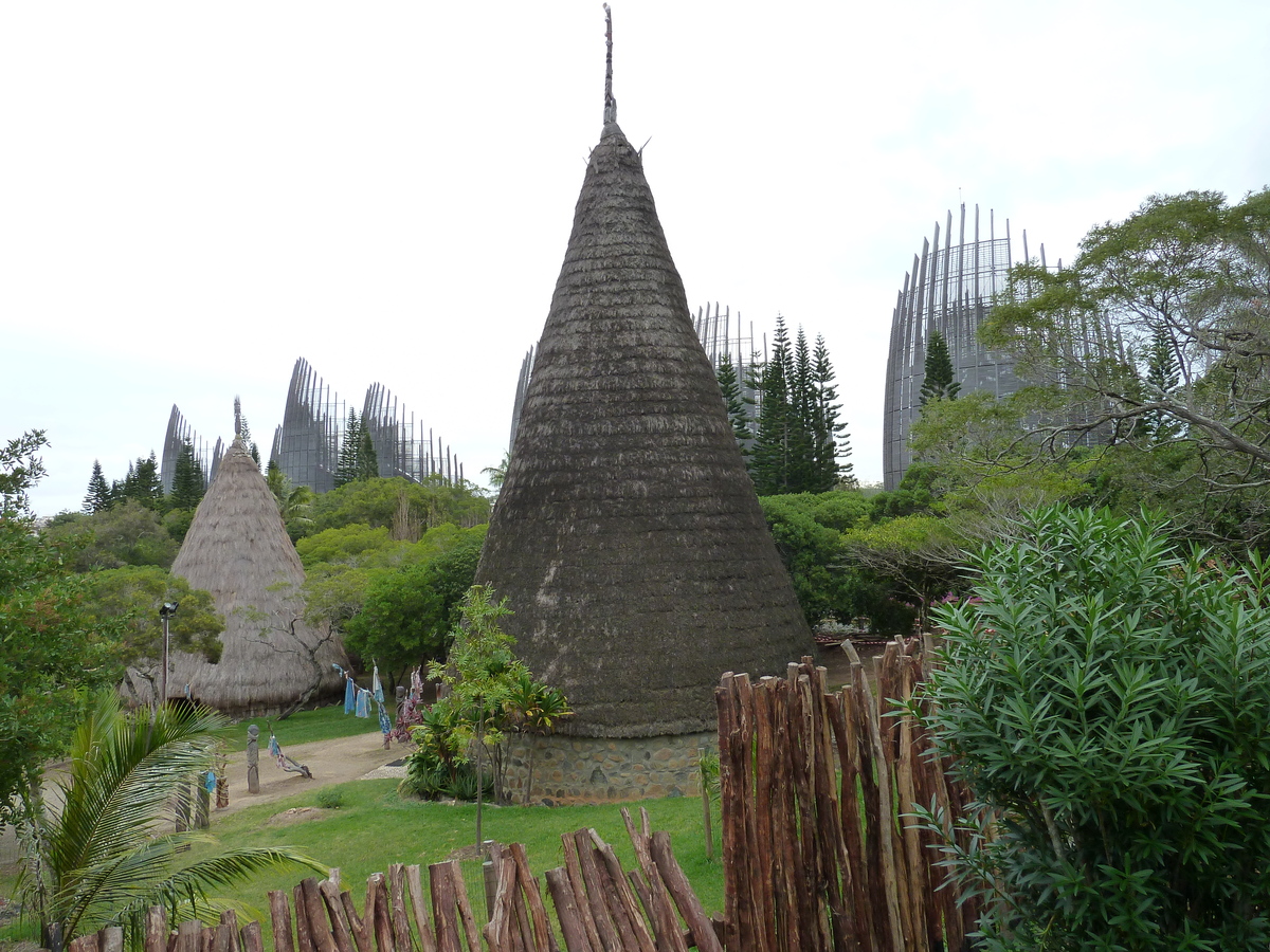 Photo Nouvelle-Calédonie Centre culturel Tjibaou 2010-05 60
