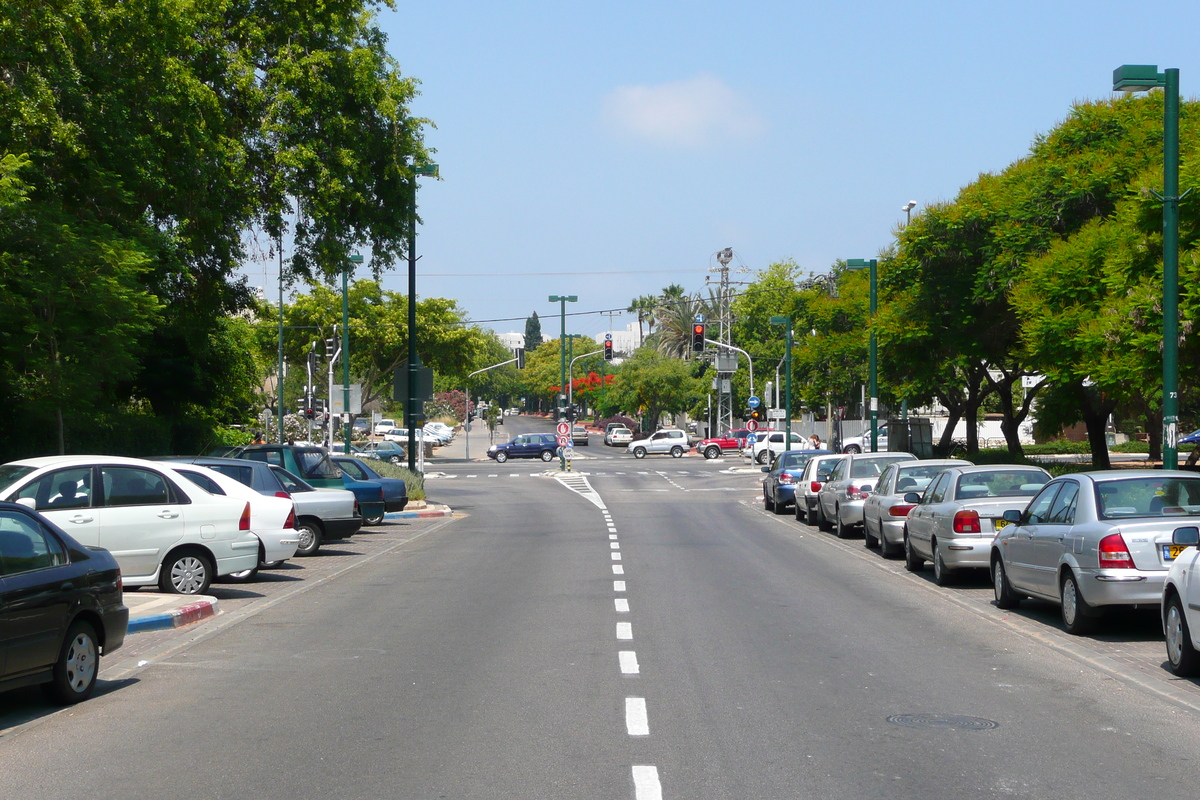 Photo Israel Tel Aviv Rue Rokach 2007-06 24