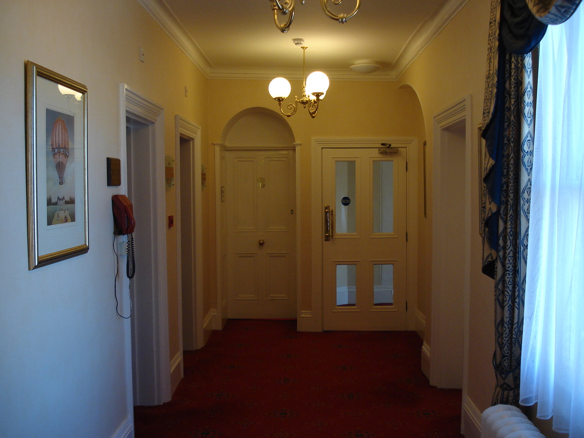Photo Royaume-Uni Weybridge Hotel Oatlands Park 2006-10 7