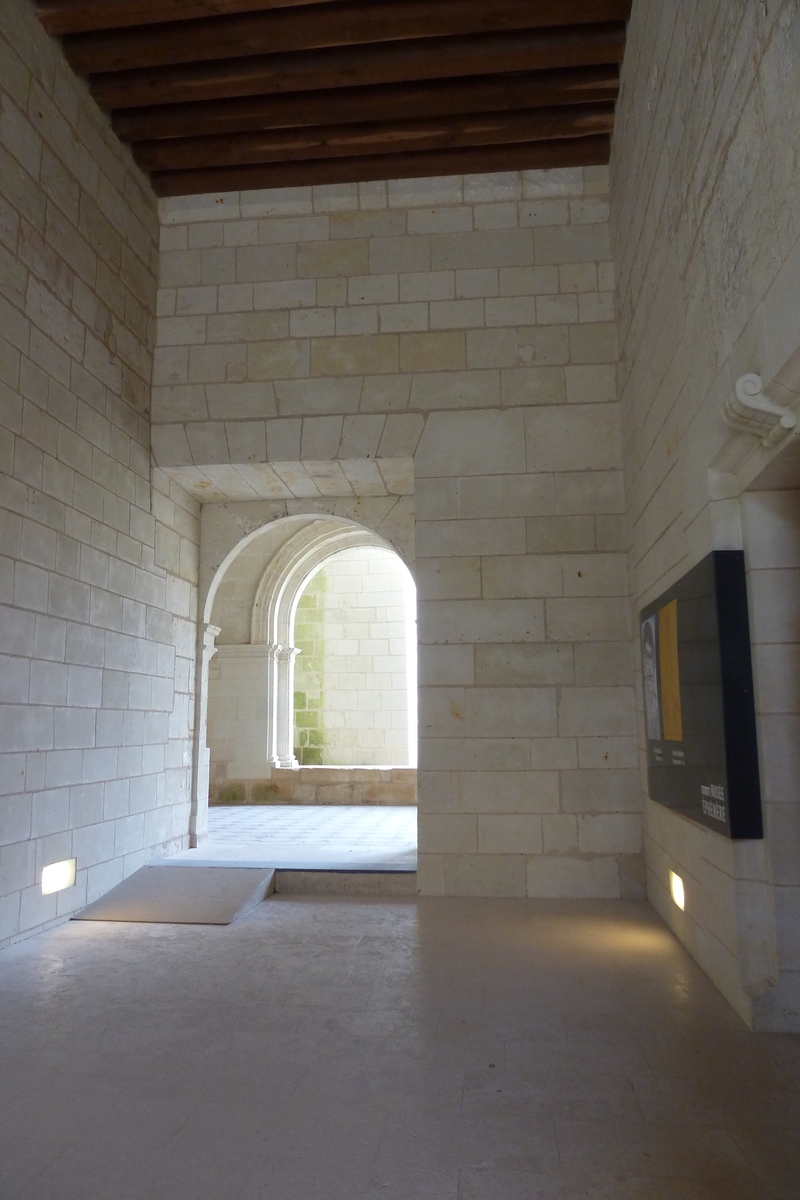 Photo France Fontevraud 2011-05 88