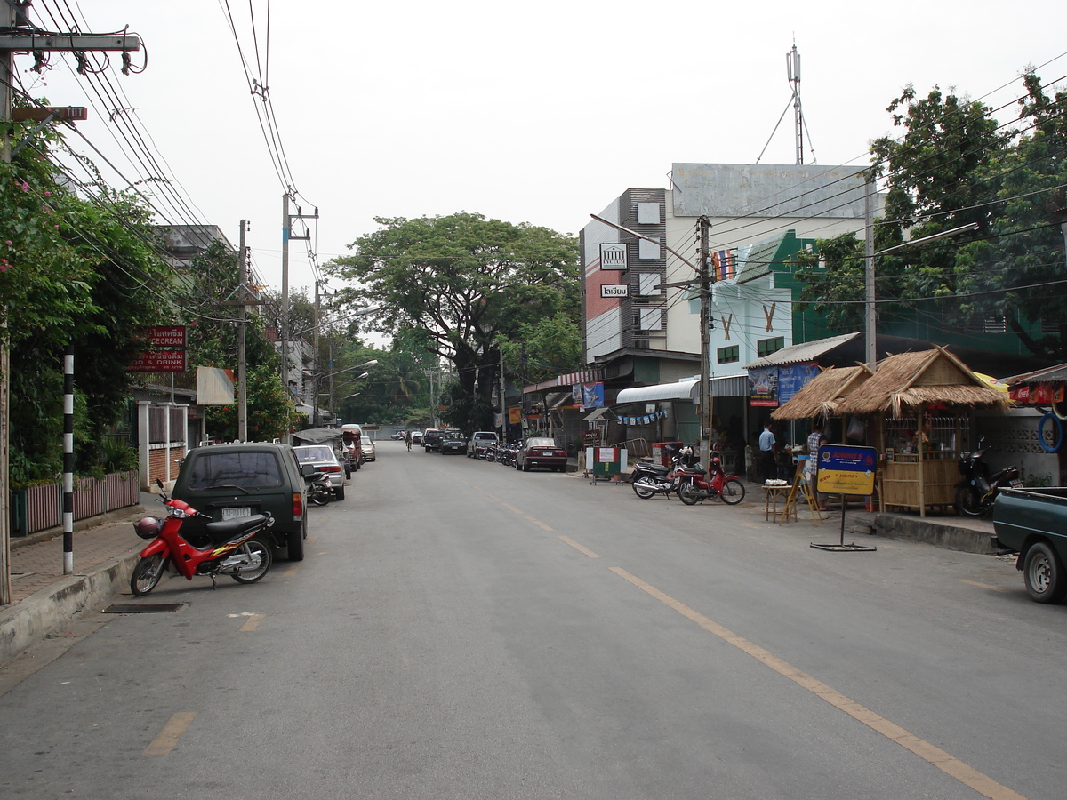 Photo Thaïlande Chiang Mai Centre(intra Canal) Rue Arrak (Canal) 2006-04 21