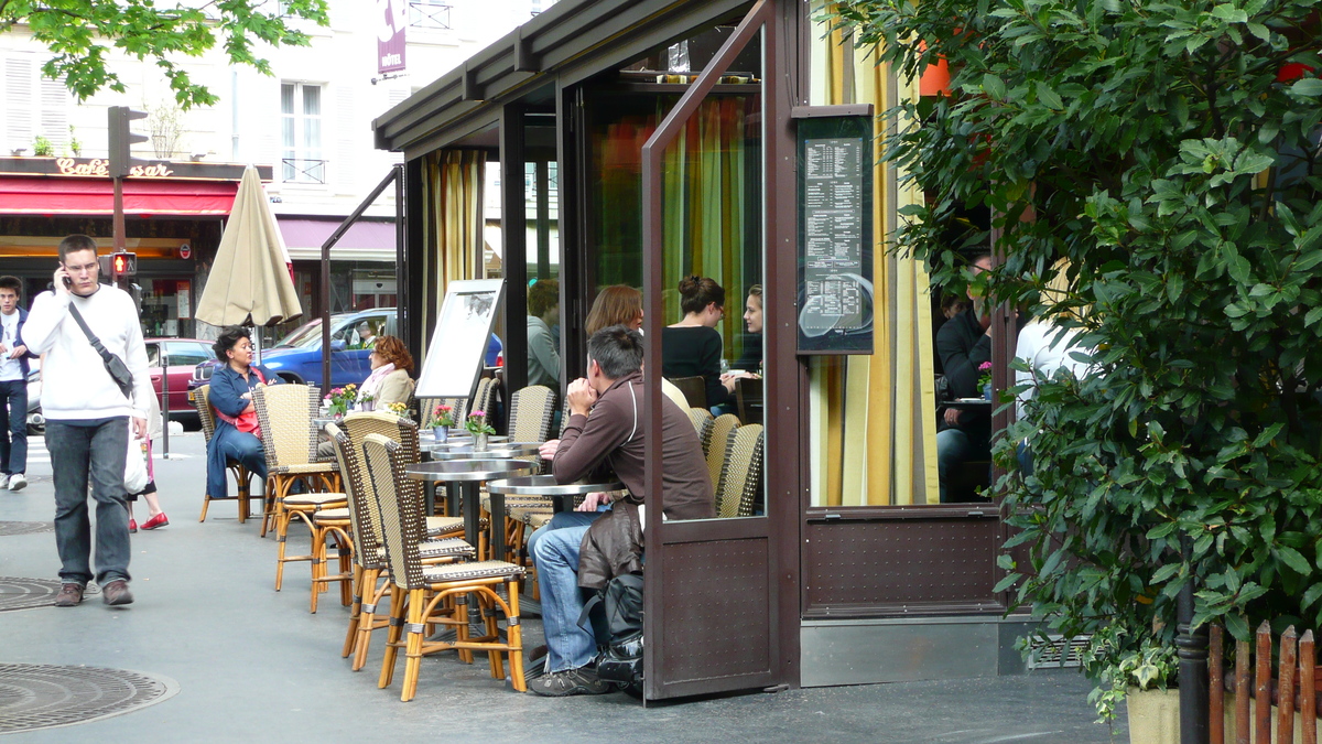 Photo France Paris 17eme Arrondissement Place Péreire 2007-05 12