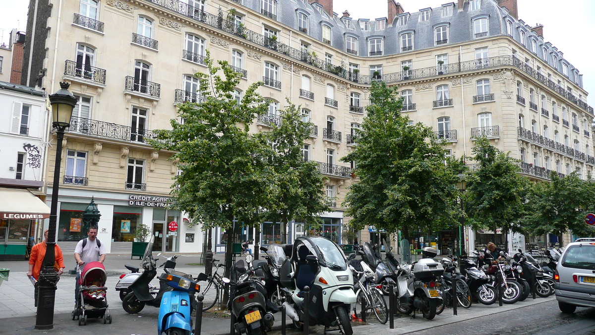 Photo France Paris 17eme Arrondissement Rue de Lévis 2007-05 23
