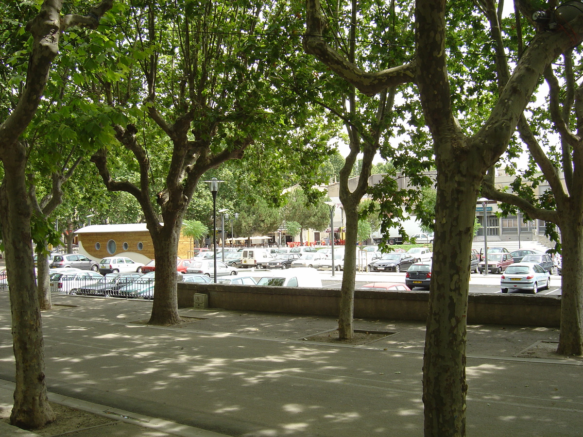 Photo France Lunel 2004-08 14