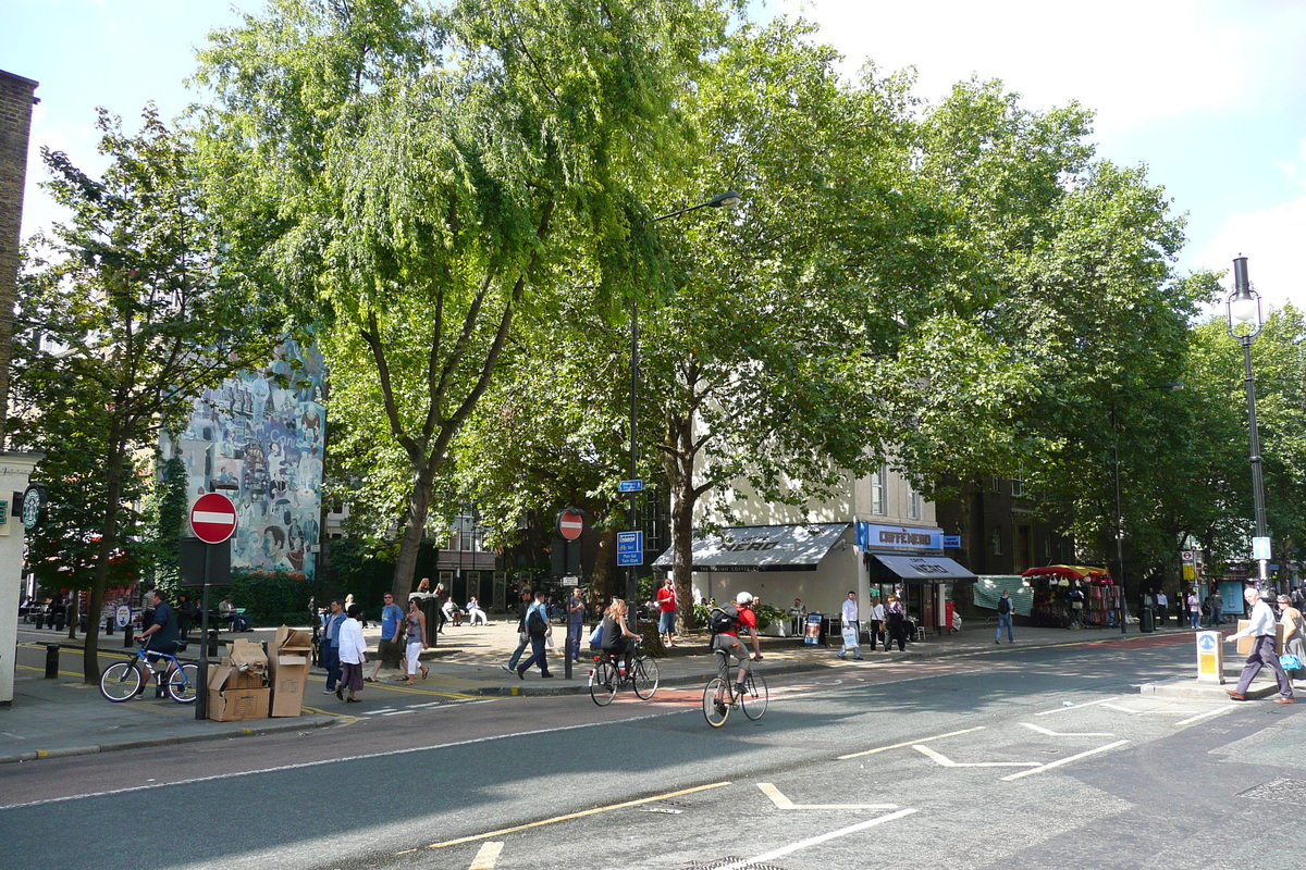 Photo Royaume-Uni Londres Tottenham Court Road 2007-09 29