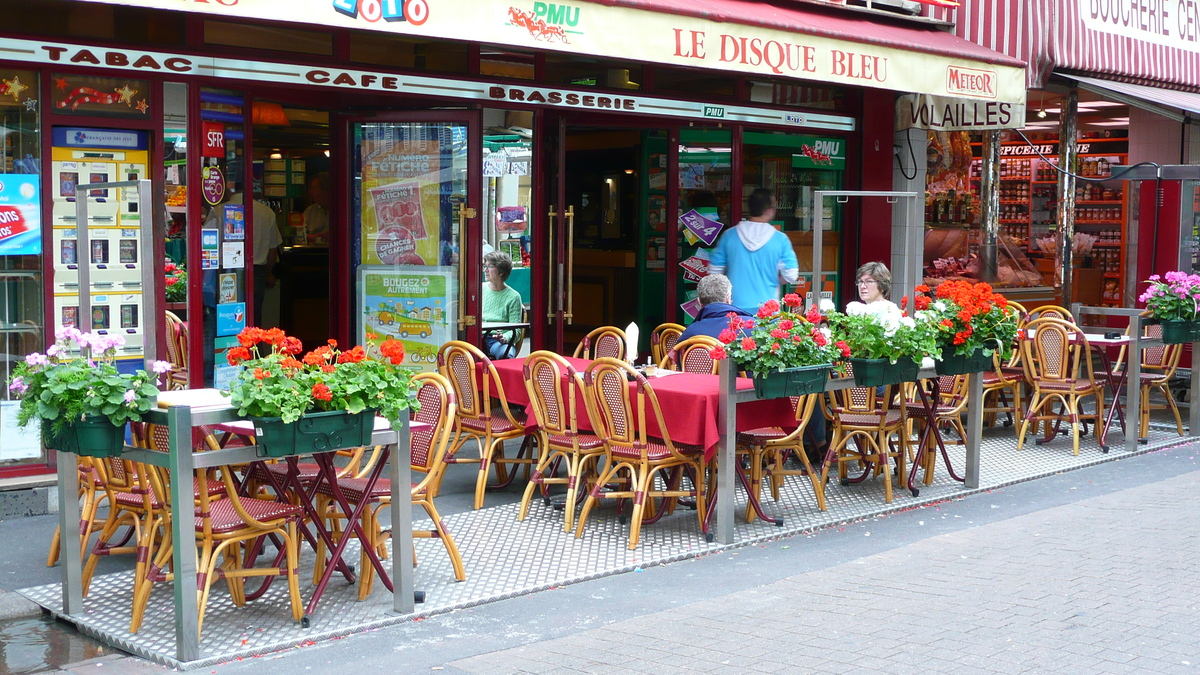 Photo France Paris 17eme Arrondissement Rue de Lévis 2007-05 43