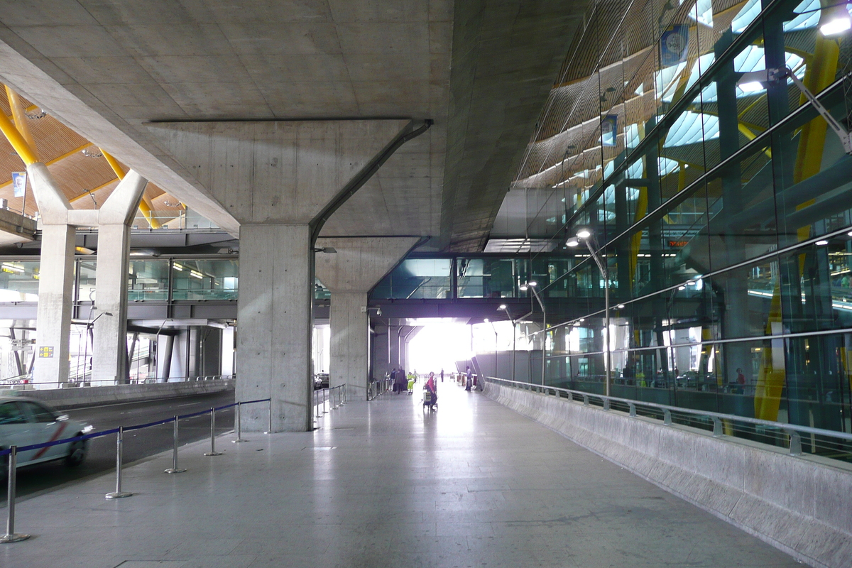 Photo Espagne Madrid Aéroport Madrid Barajas 2007-09 89