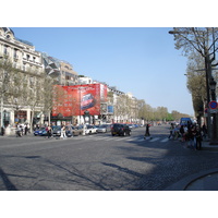 Photo France Paris Avenue des Champs Elysees 2006-04 41