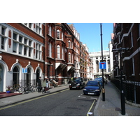 Photo Royaume-Uni Londres Brown Hart Gardens 2007-09 0