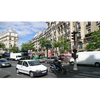 Photo France Paris 17eme Arrondissement Avenue de Wagram 2007-05 22