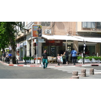 Photo Israel Tel Aviv Rue Ibn Gvirol 2007-06 41
