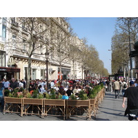 Photo France Paris Avenue des Champs Elysees 2006-04 36