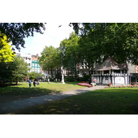 Photo Royaume-Uni Londres Soho Square 2007-09 27