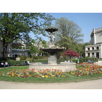 Photo France Paris Avenue des Champs Elysees 2006-04 47