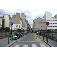 Photo France Paris Rue de Rome 2007-06 57