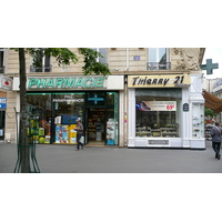 Photo France Paris 17eme Arrondissement Rue de Lévis 2007-05 13