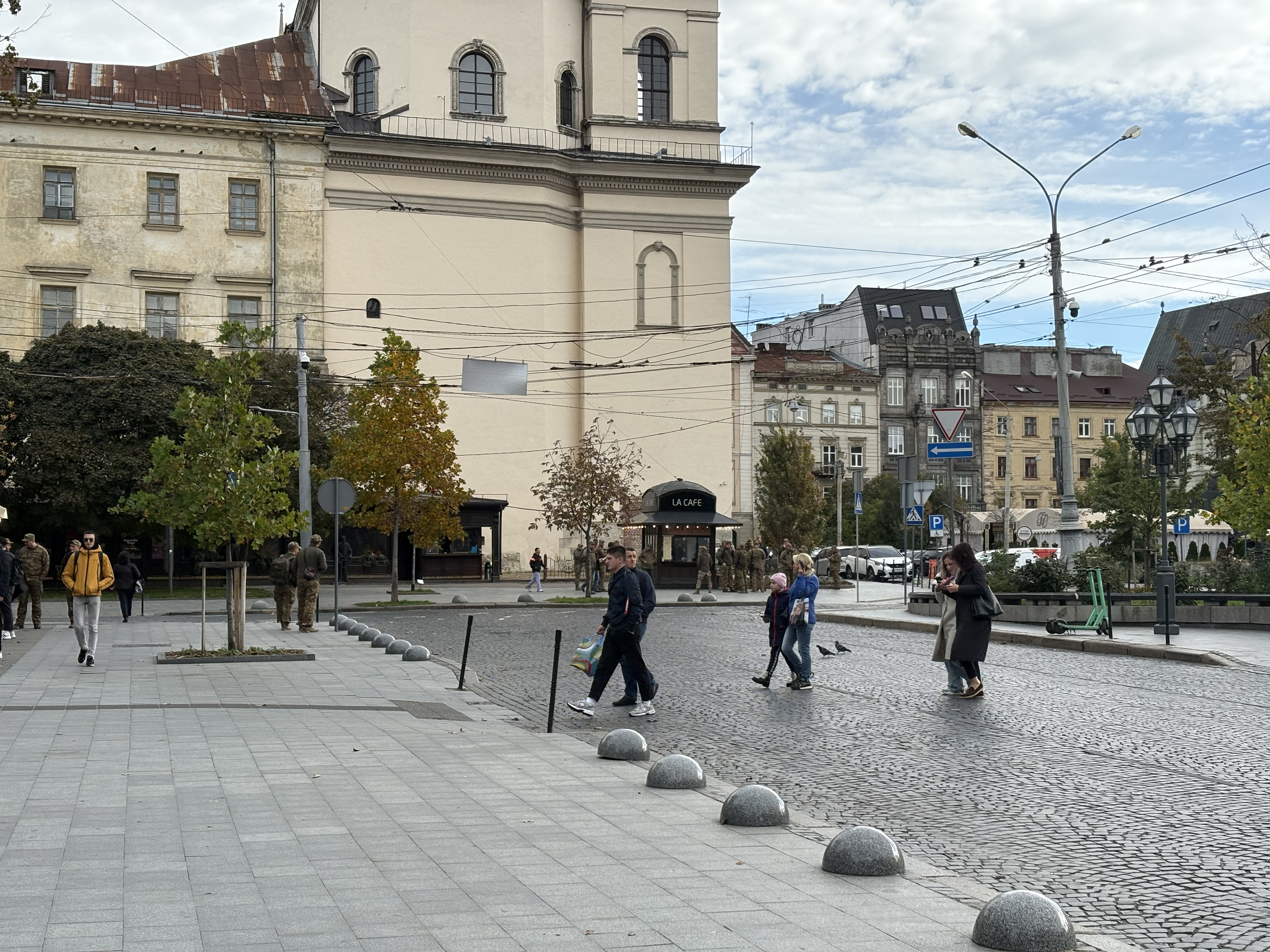Picture Ukraine Lviv 2024-10 483 - Recreation Lviv