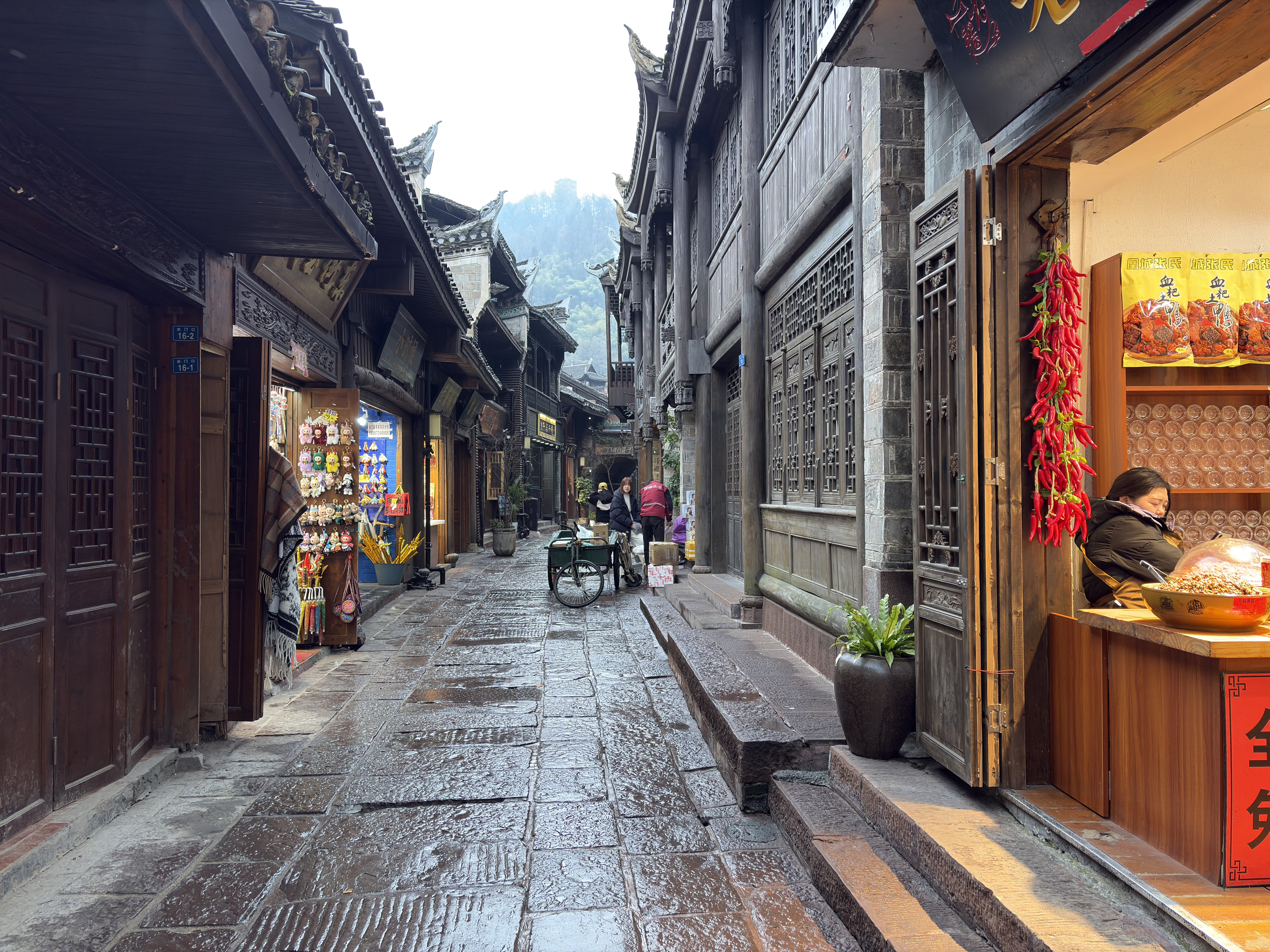 Picture China Fenghuang Ancient City 2026-01 62 - Around Fenghuang Ancient City