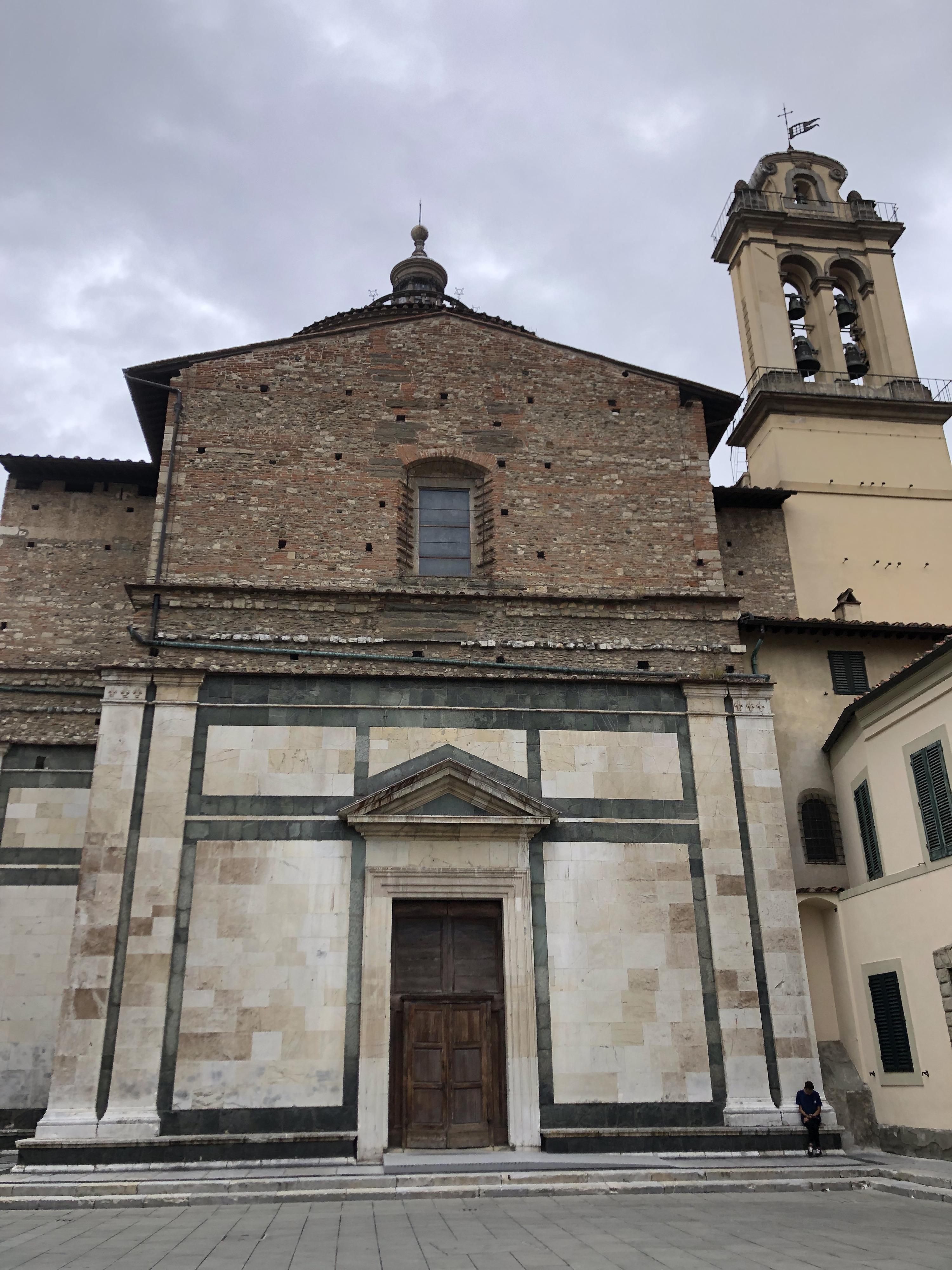 Picture Italy Prato 2024-09 50 - Tour Prato