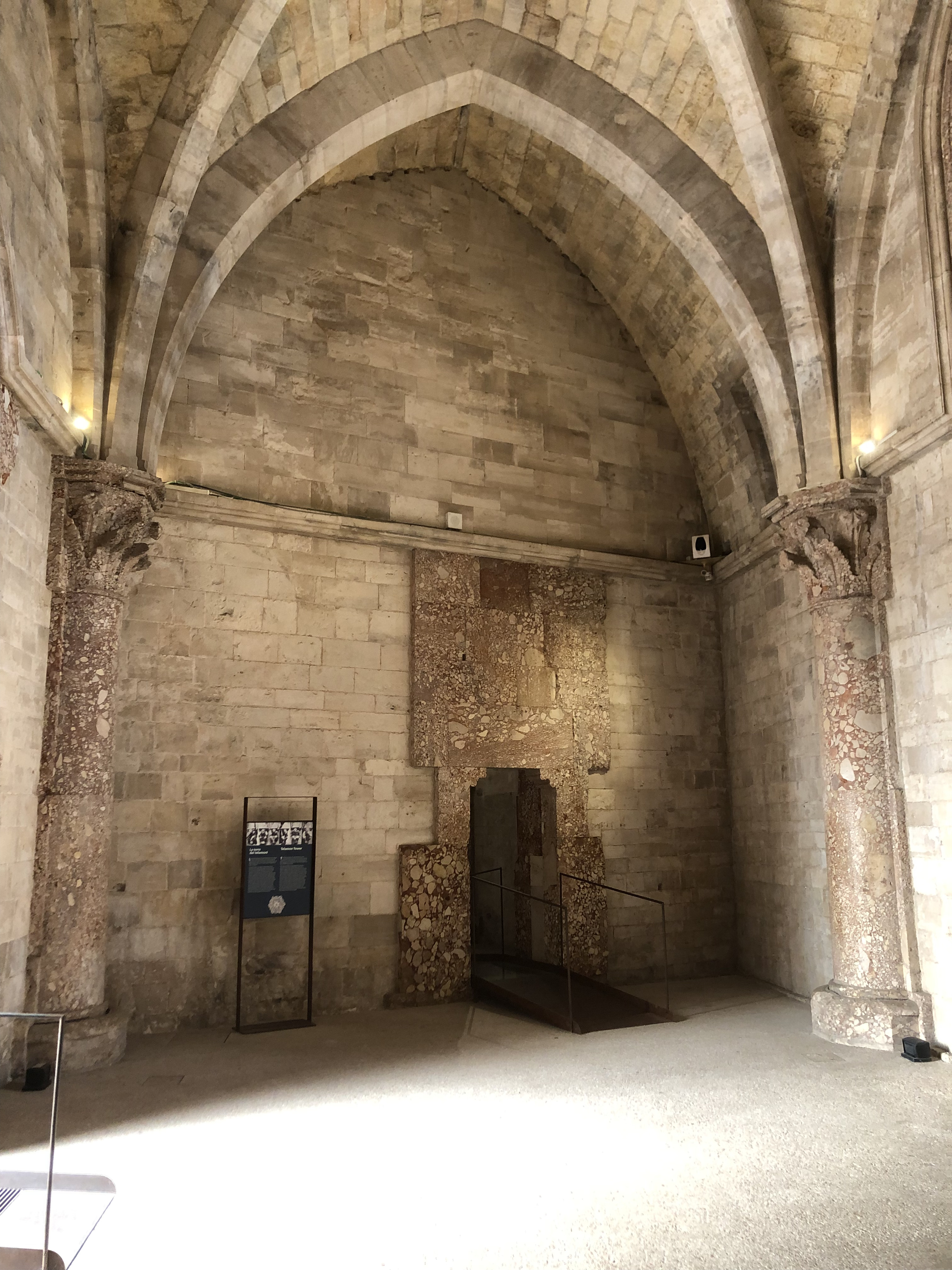 Picture Italy Castel del monte 2024-09 0 - Journey Castel del monte
