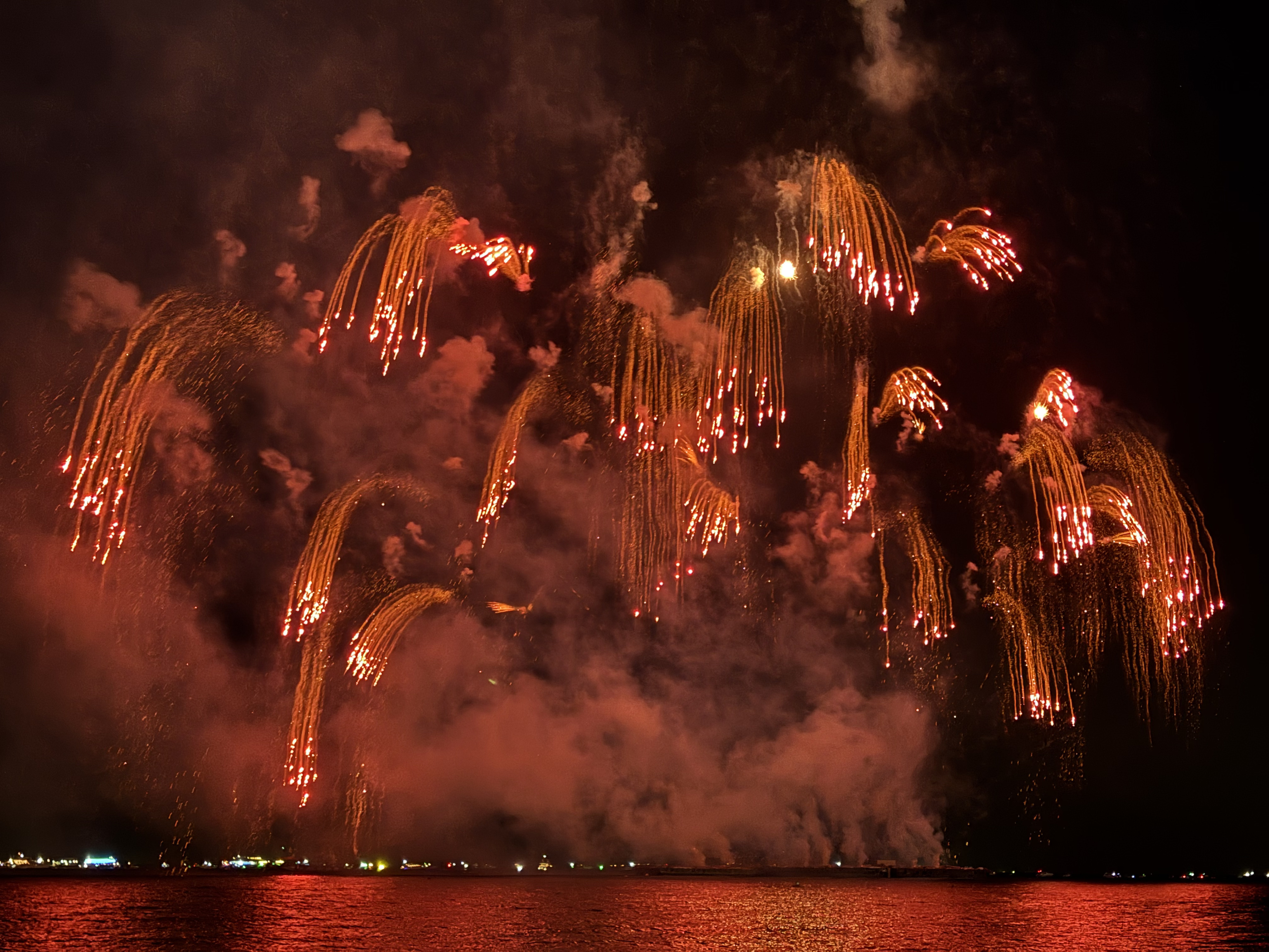 Picture Thailand Pattaya Fireworks 2024-12 48 - Discovery Fireworks