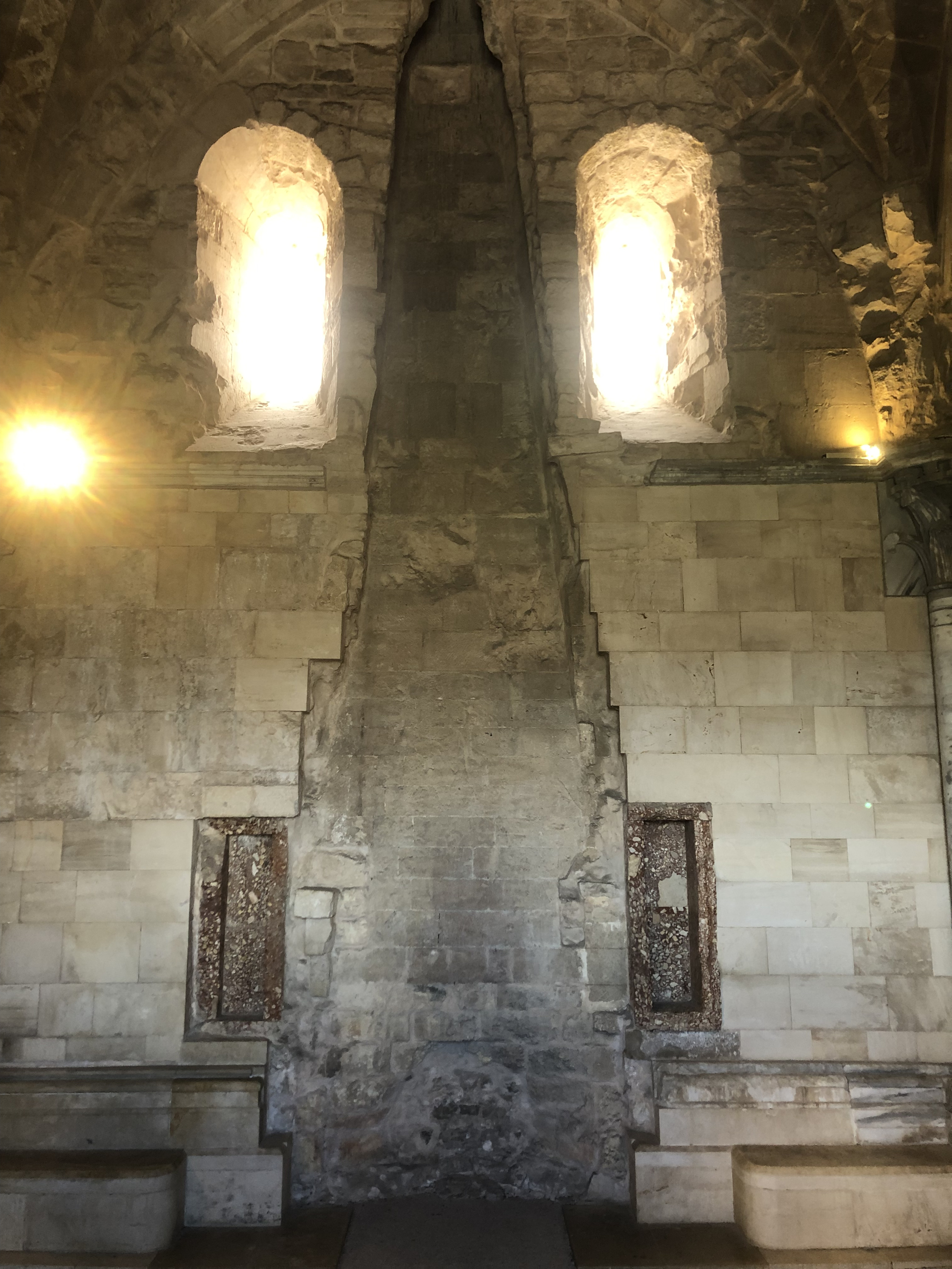 Picture Italy Castel del monte 2024-09 93 - History Castel del monte