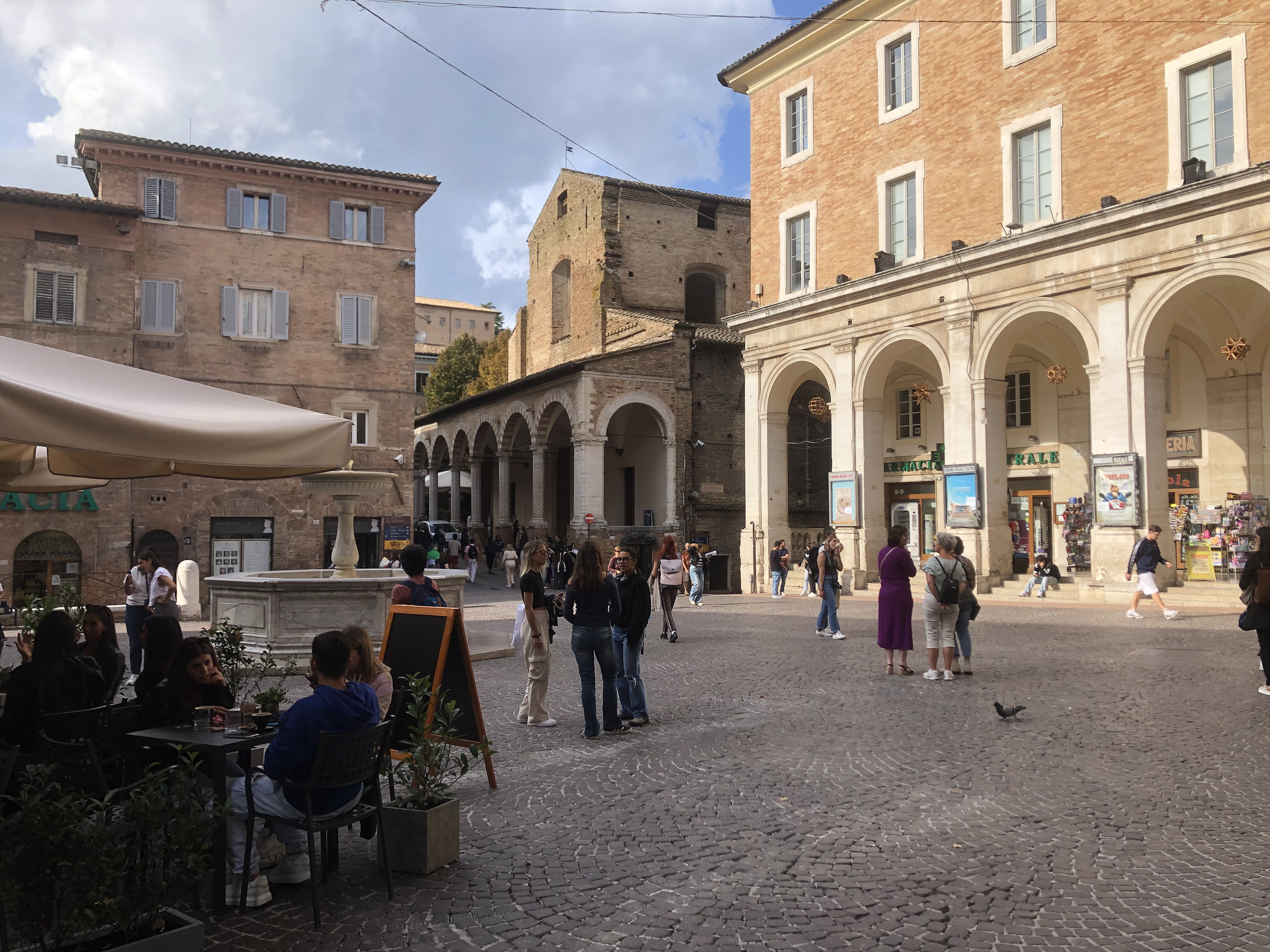 Picture Italy Urbino 2024-09 167 - History Urbino
