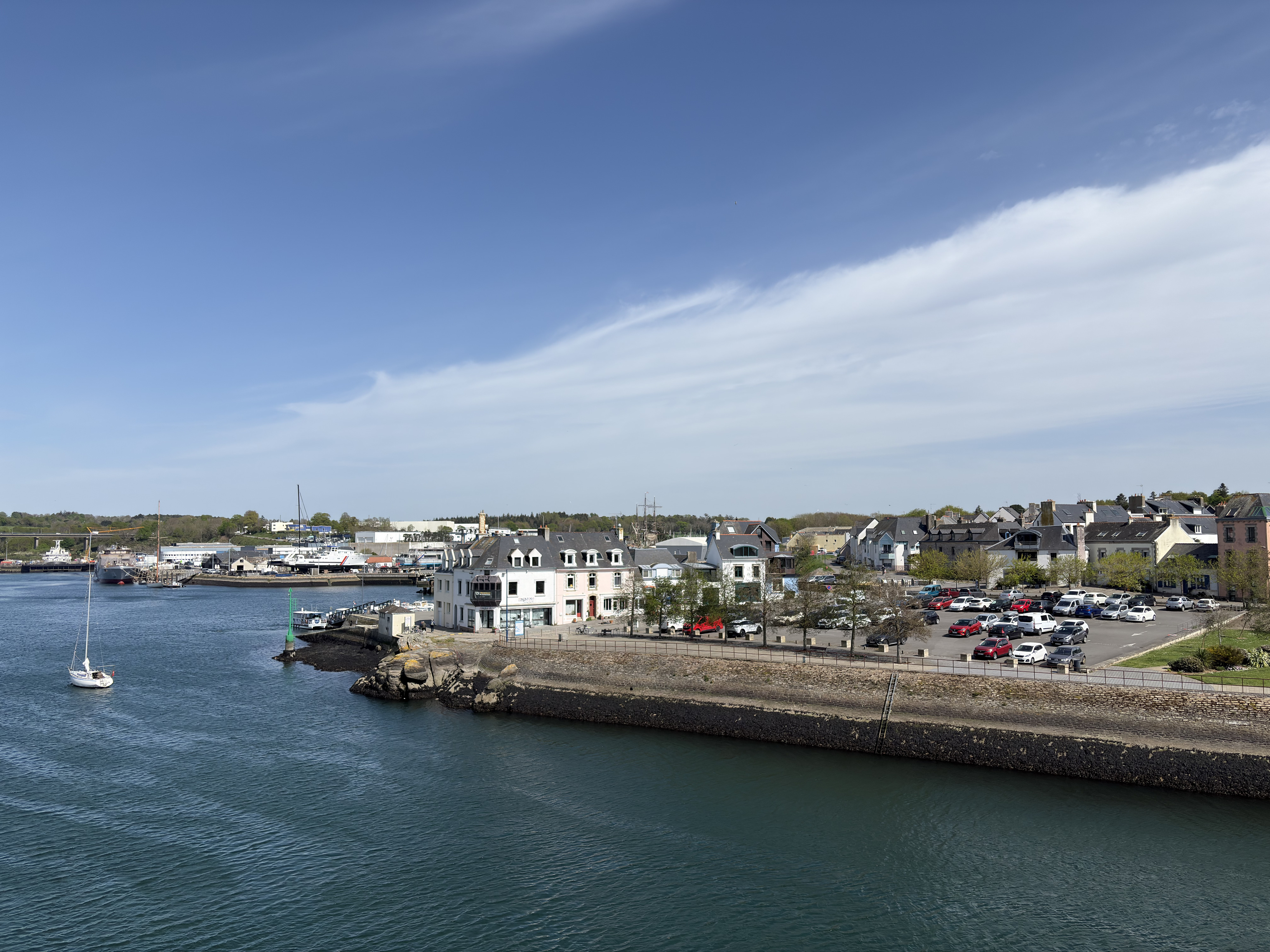 Picture France Concarneau Ville close 2026-04 103 - Journey Ville close
