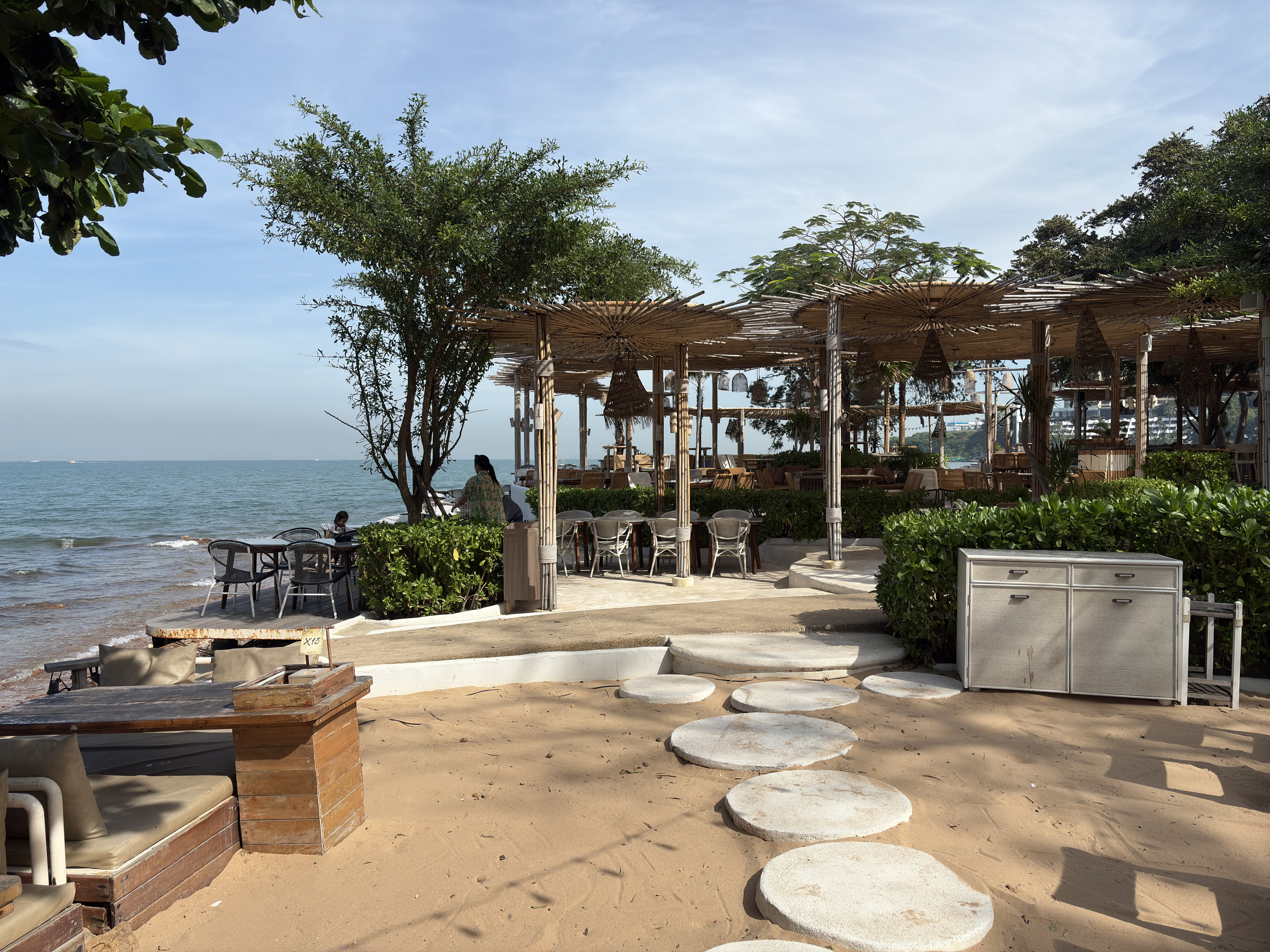 Picture Thailand Pattaya Oxygen Restaurant 2024-12 31 - Center Oxygen Restaurant