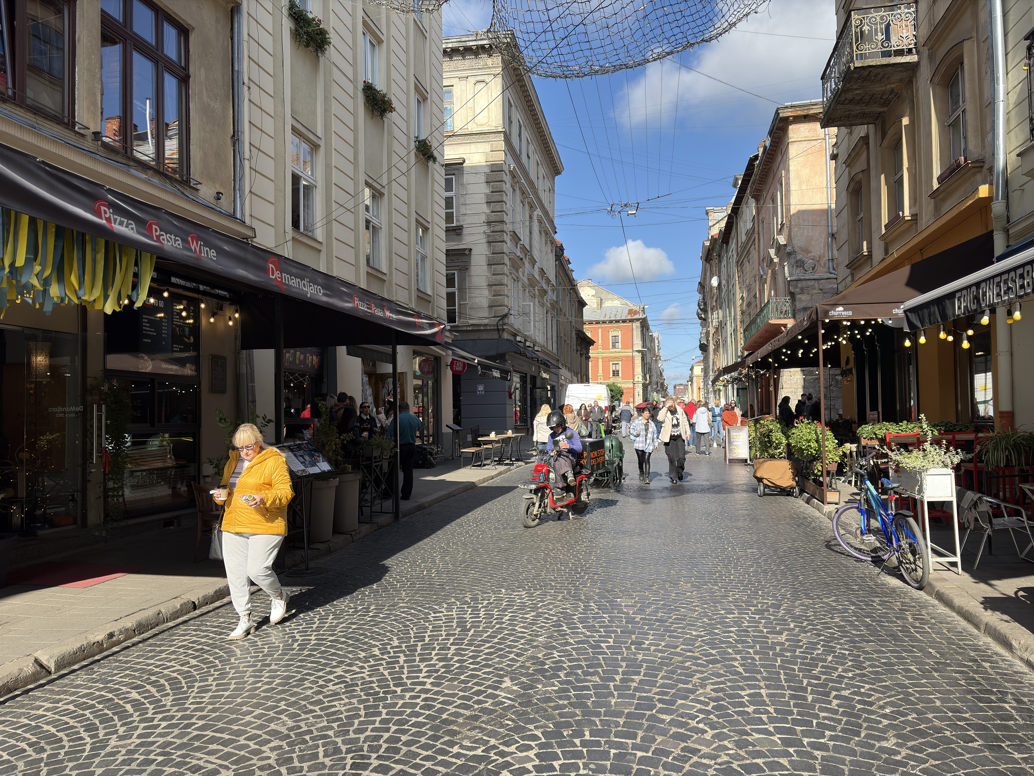Picture Ukraine Lviv 2024-10 370 - Recreation Lviv