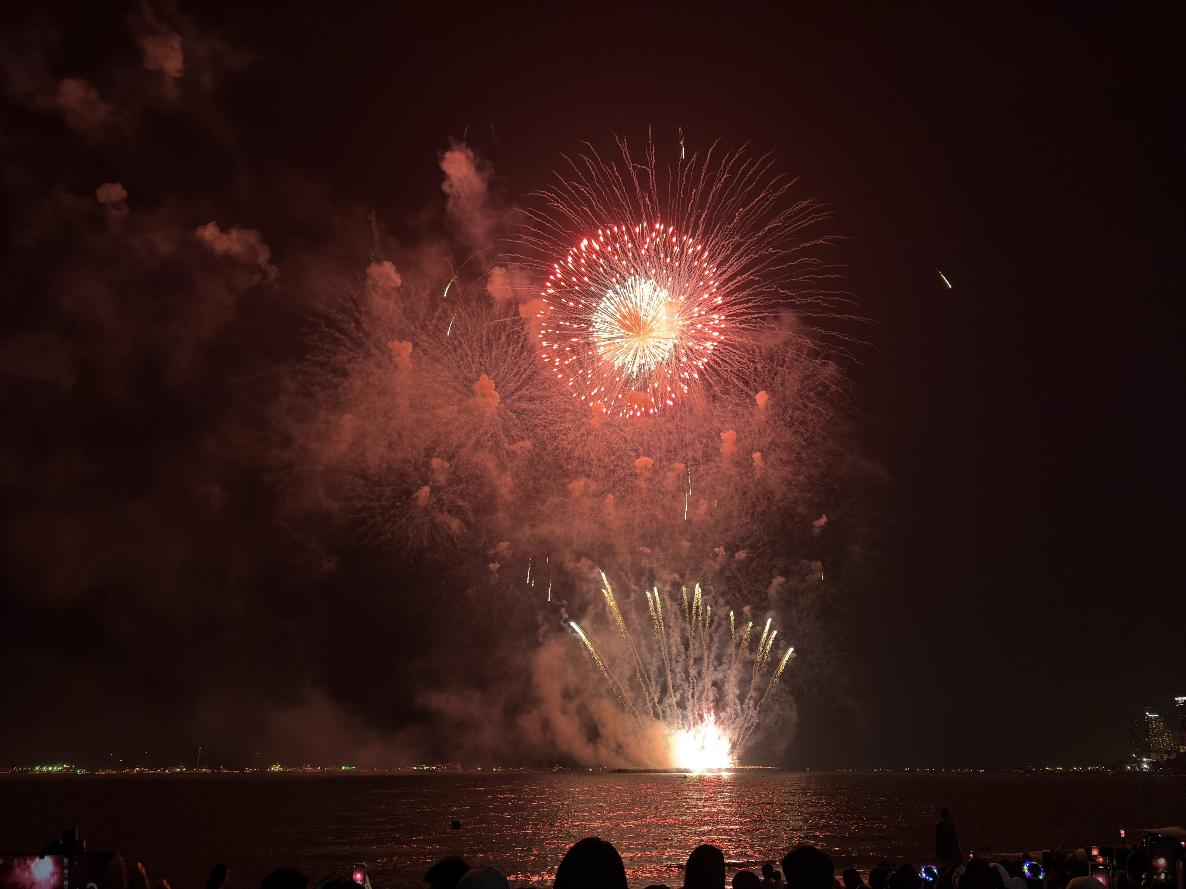 Picture Thailand Pattaya Fireworks 2024-12 56 - Around Fireworks