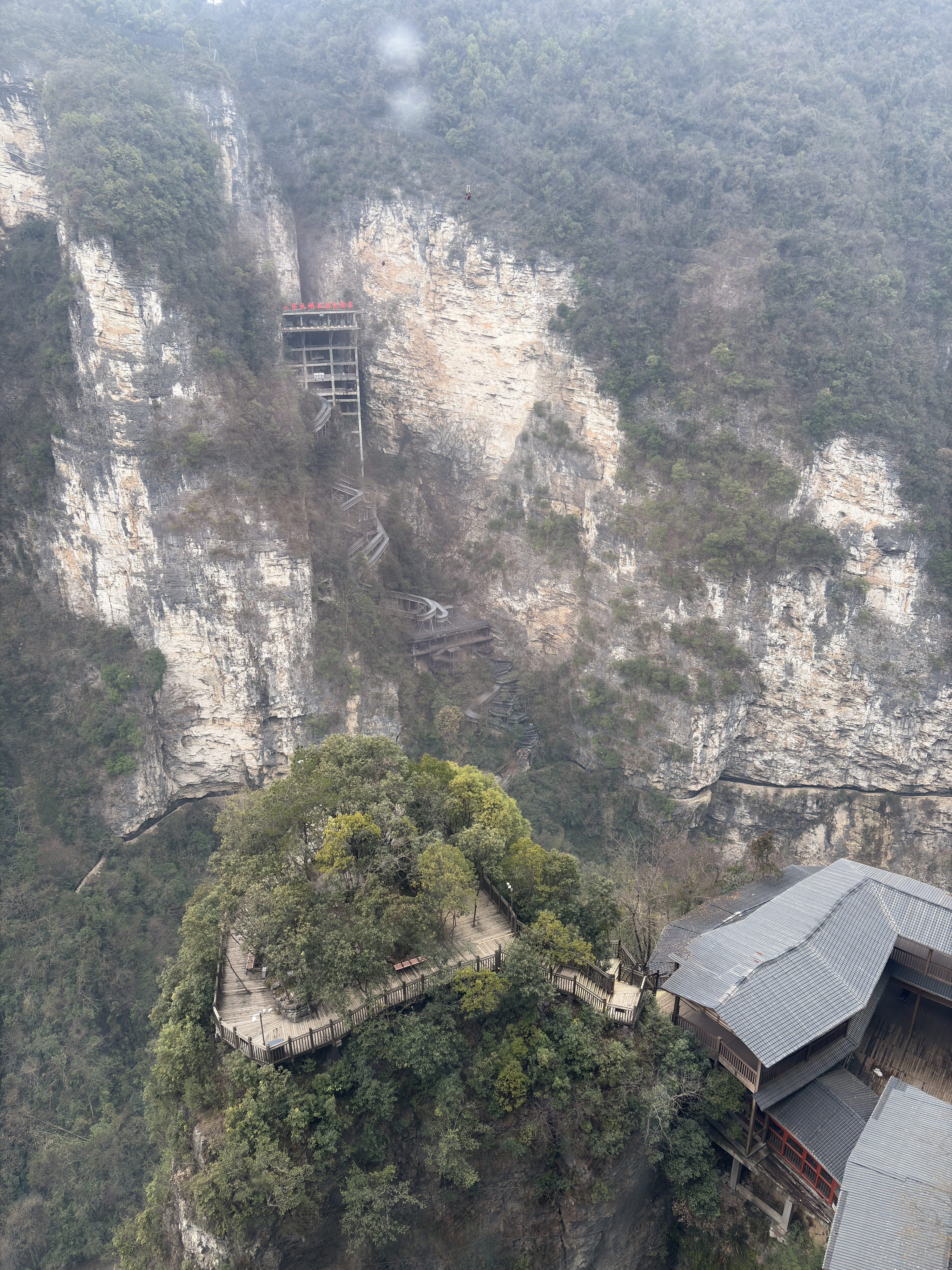 Picture China Zhangjiajie Grand Canion 2026-01 15 - Recreation Grand Canion