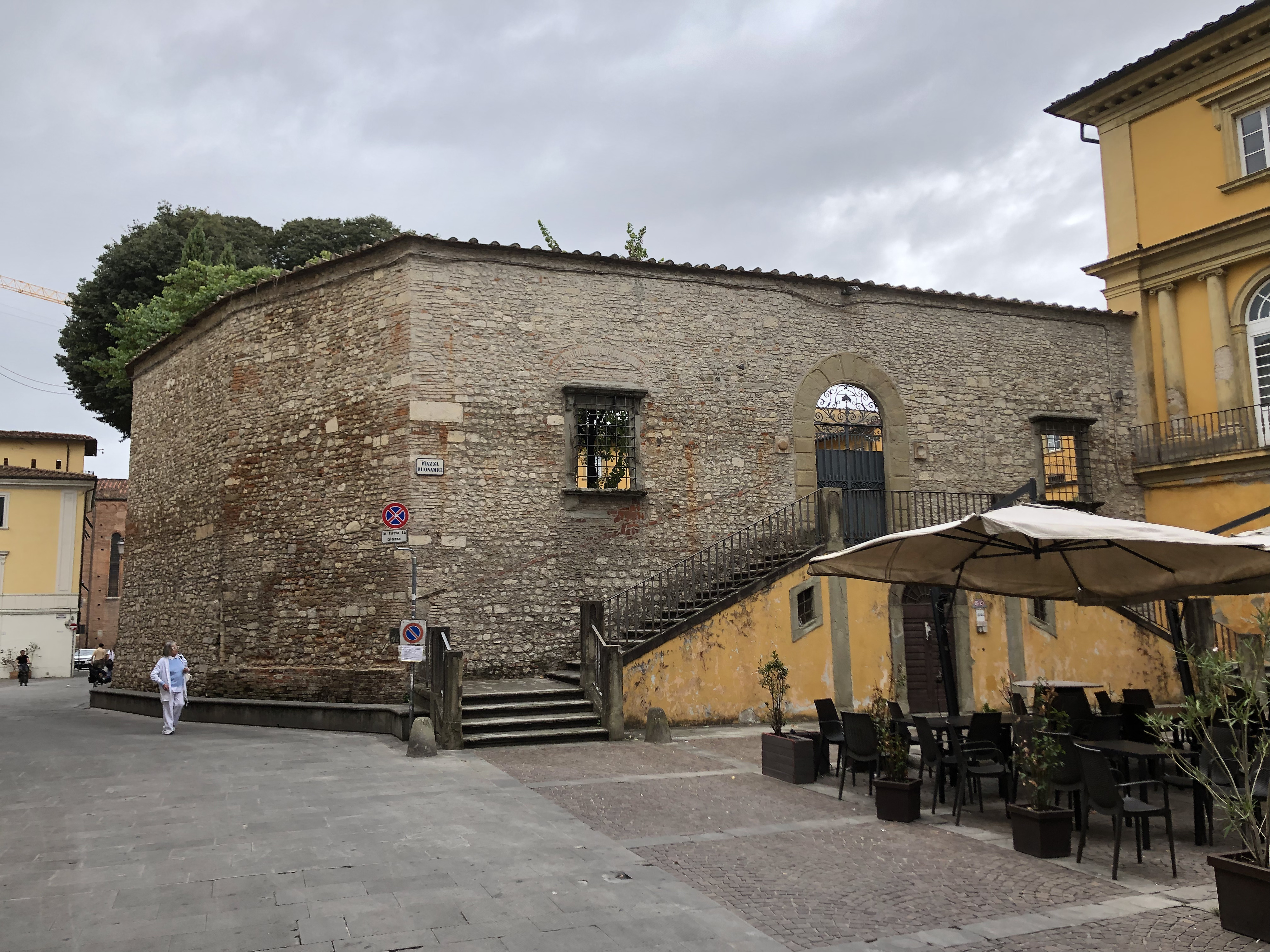 Picture Italy Prato 2024-09 34 - Tour Prato