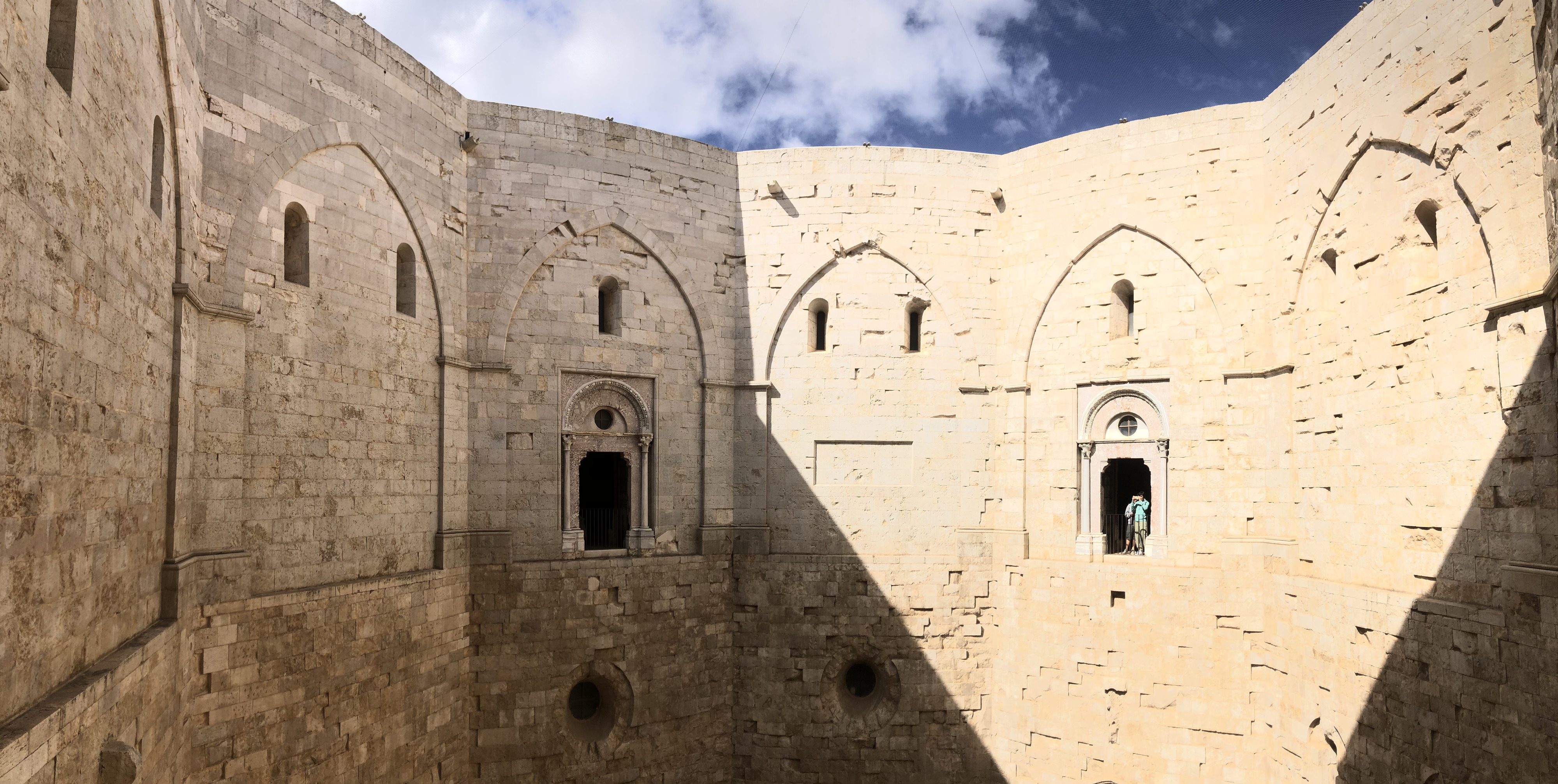 Picture Italy Castel del monte 2024-09 75 - History Castel del monte