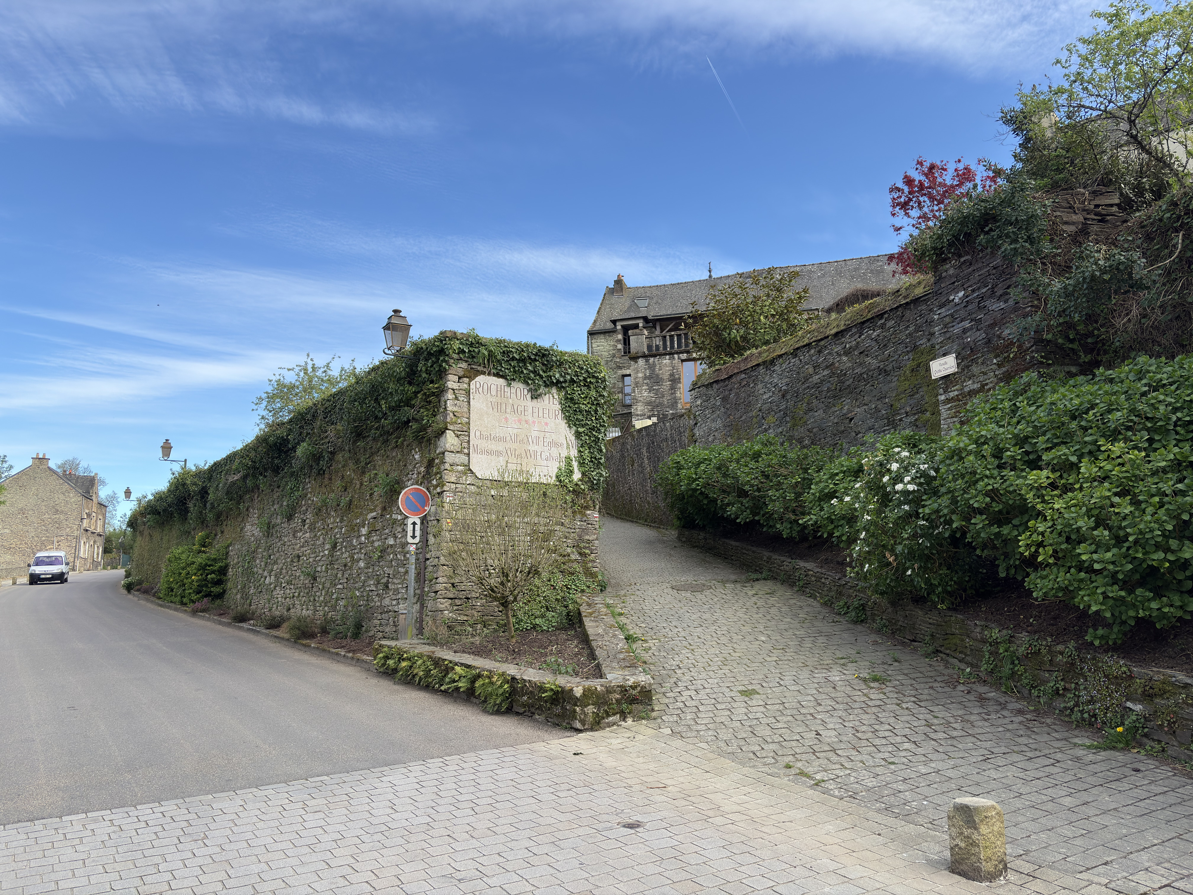 Picture France Rochefort en terre 2026-04 43